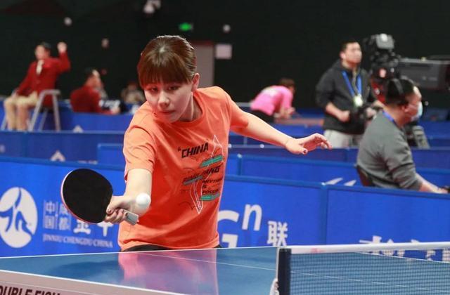 并讨论它将 并讨论它将