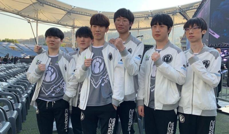 完美再现！《巫师3》传奇银剑实物复刻版开放预订